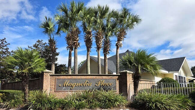 Building Photo - FOR RENT, 2 bedroom 2.5 bathroom townhouse