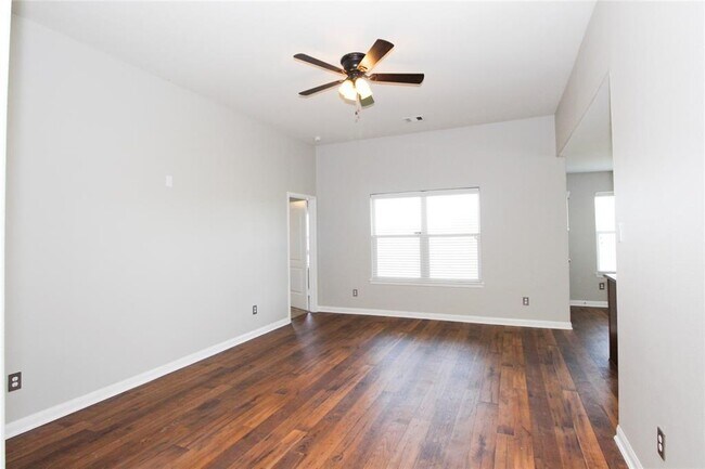 Photo - 1854 Opal Peach Dr