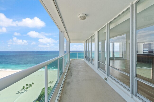 Photo - 2100 S Ocean Ln Unidad # 2412