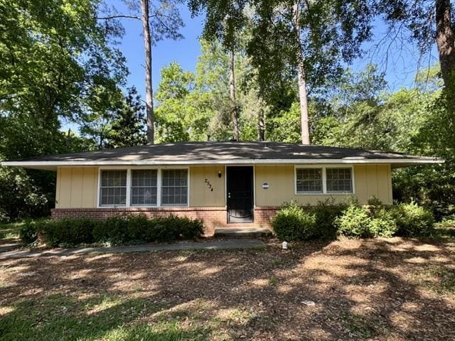 Building Photo - 2534 Huntington Dr