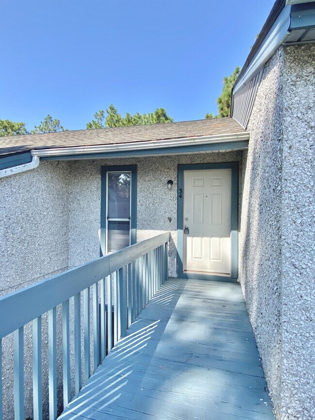 Photo - 910 Brett Dr