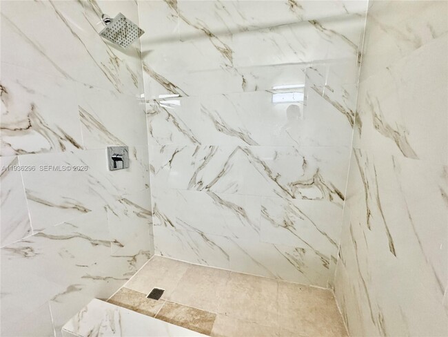 Photo - 6032 SW 38th St Unit 1