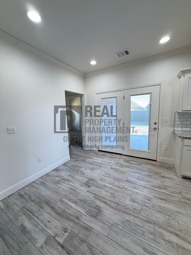 Photo - 9503 Westin Dr