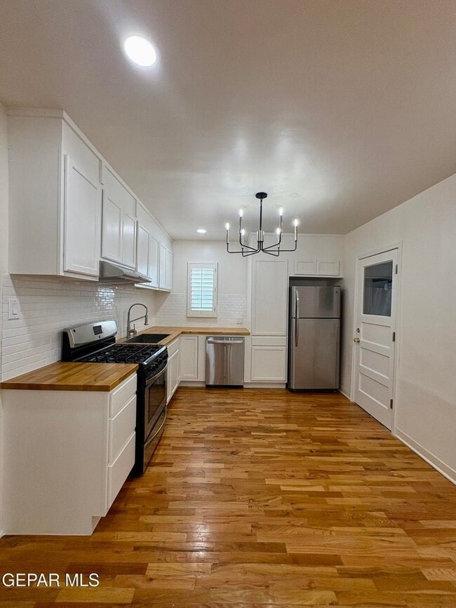 Photo - 4628 Clifton Ave