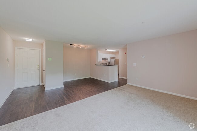 1HAB, 1BA - Residences at Westborough Station