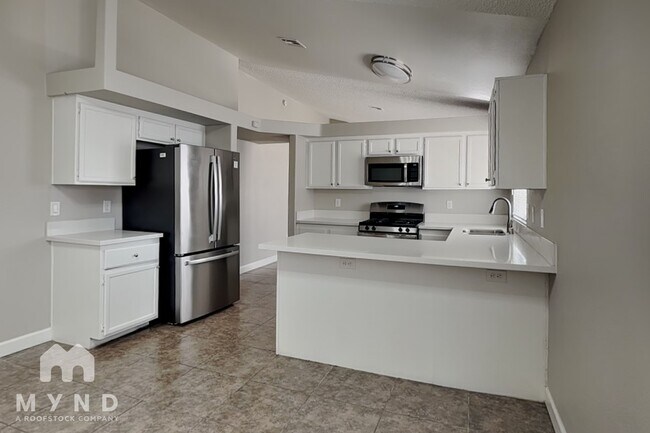 Photo - 2241 Goldhill Way