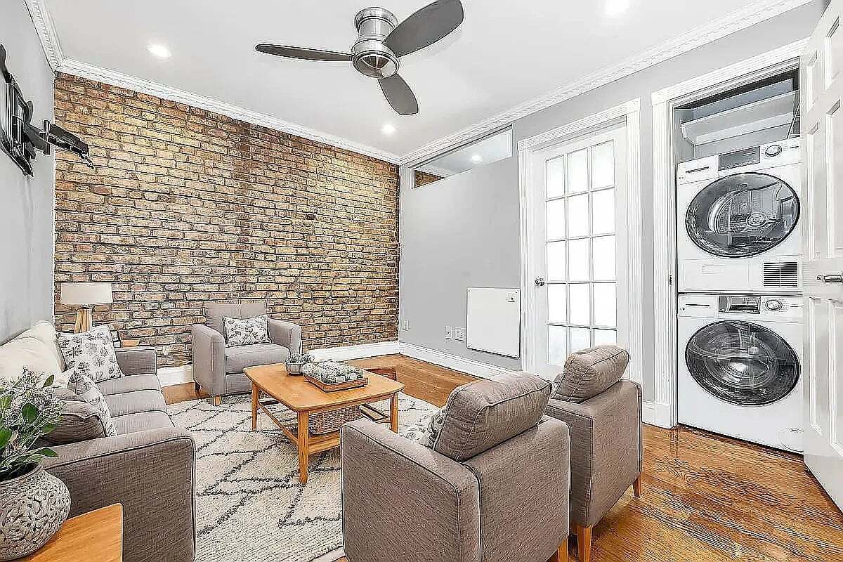 Photo - 230 E 32nd St Unit 1C