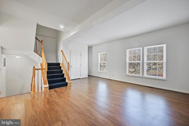 Photo - 10104 Sir Reynard Ln