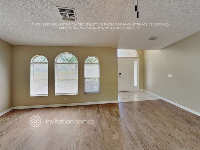 Photo - 2211 Lake Pointe Cir