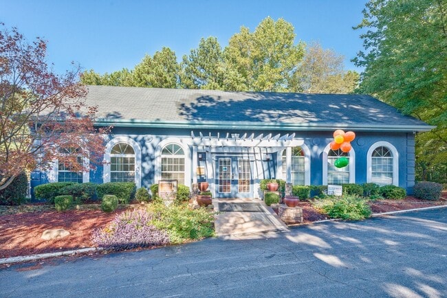 Building Photo - Sedona Falls