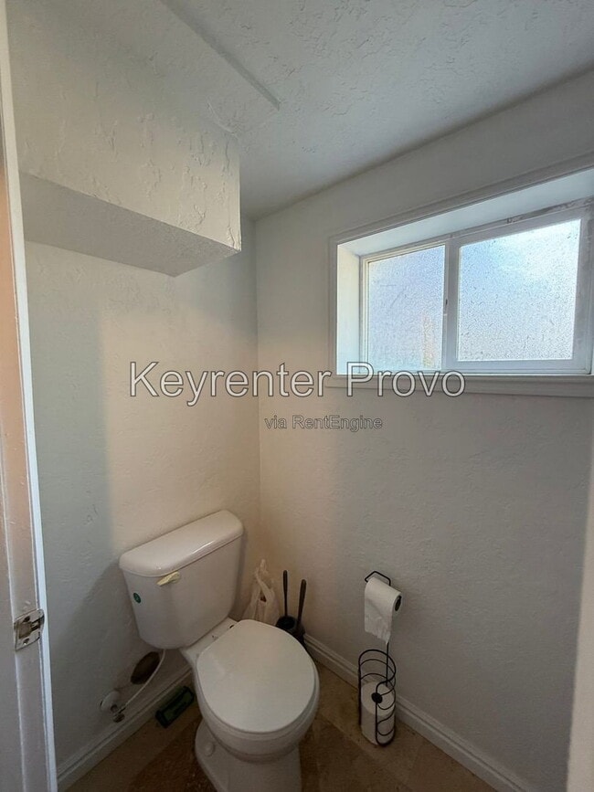 Photo - 149 N 1100 W St