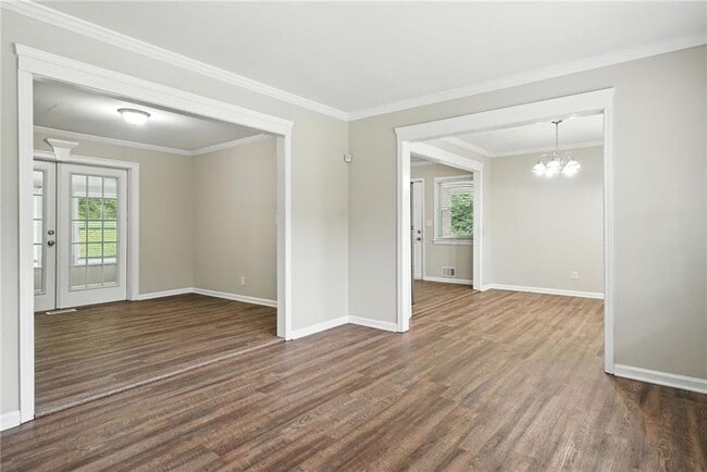 Photo - 2493 Miriam Ln