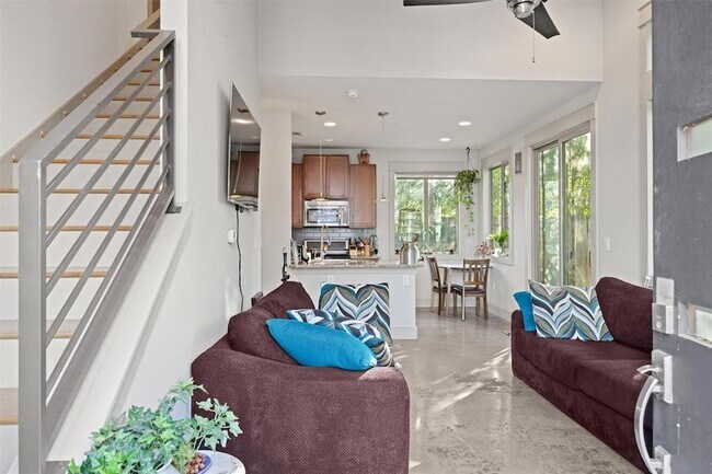 Photo - 5007 Delores Ave