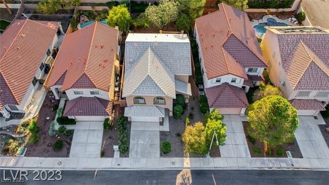 Building Photo - 183 Andada Dr