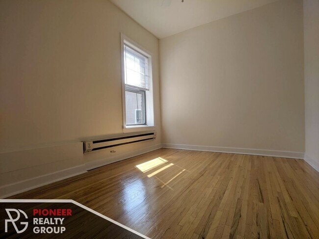 Photo - 3823 N Fremont St Unit 3825-W3