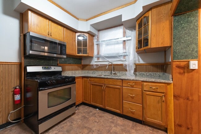 Photo - PHA Welcomed! Spacious Home with Private Backyard