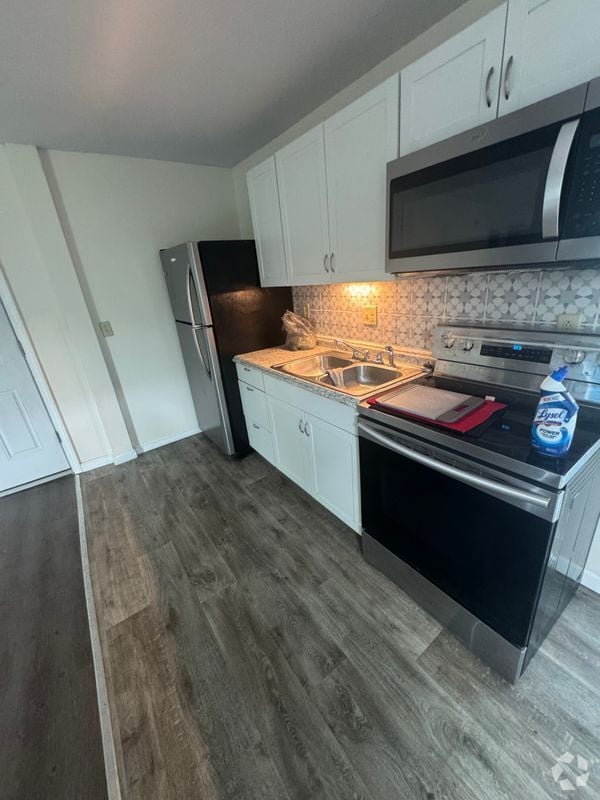 Building Photo - 107 W Pulteney St Unit 4 Rental