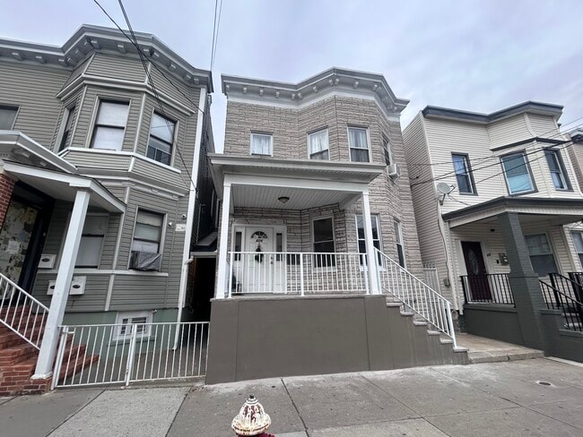 Photo - 424 58th St Unit 1