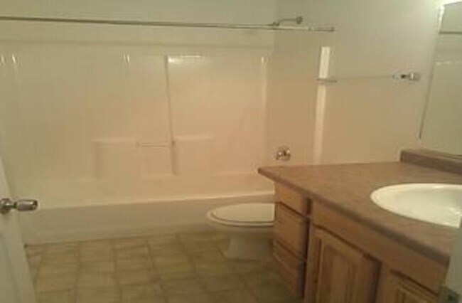 Photo - 256 W 350 N Unit 1