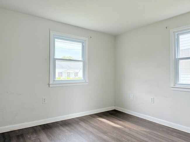 Photo - 2 bed, 1 bath Seaford Home with a Private ...