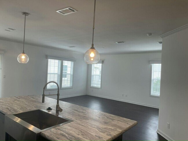 Photo - 6974 41st Ave N