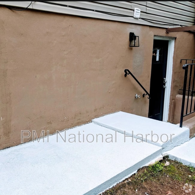 Building Photo - 702 Leeward Ct Rental