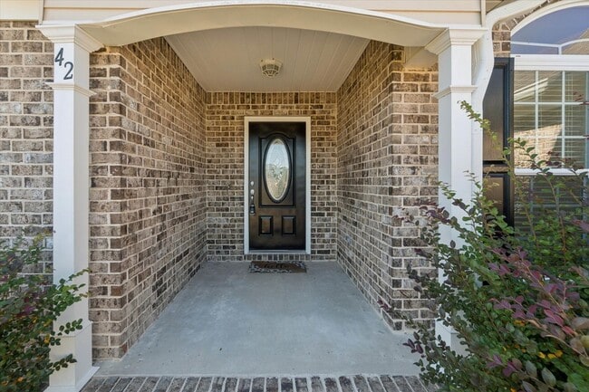 Photo - MOVE-IN READY! (Pet Friendly)