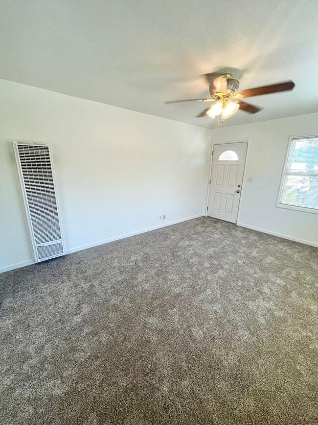 Photo - Vine Street Charmer 2 Bedroom 2 Bathroom Single Family Home Available 02/01/2026 **DO NOT DISTURB...