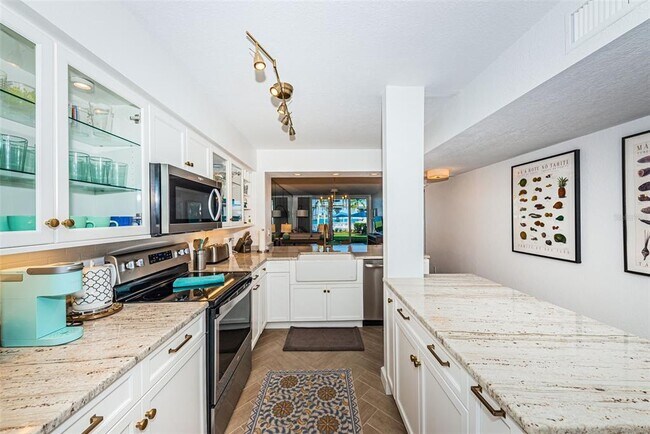 5901 Bahia Del Mar Cir N Unit 122