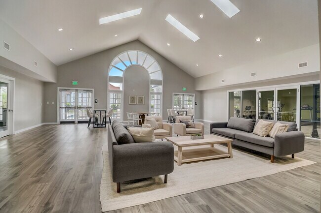 Lenox Cove Apartments
