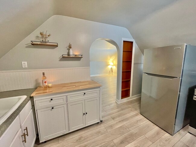 Photo - 1403 Columbus Ave