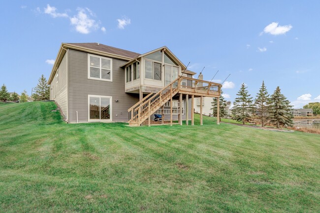 Photo - 2660 Harnish Dr