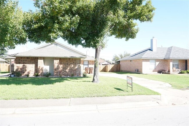 Photo - 1615 Whirlwind Trail