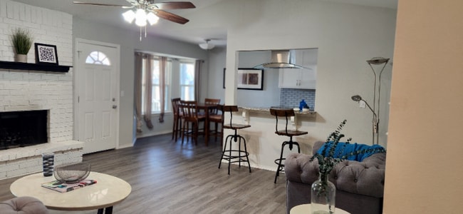 Photo - 4321 W Reno St