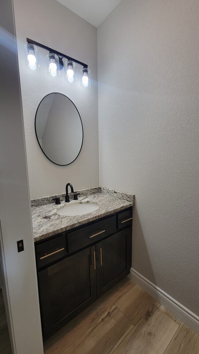 1026 Rex Ave Townhome Townhome Rental in Joplin MO