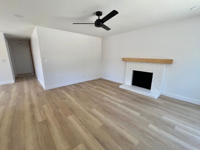 Photo - 1327 Tanglewood Dr