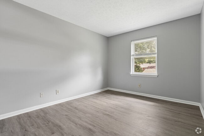 2BR, 1BA - 1,000SF - Second Bedroom