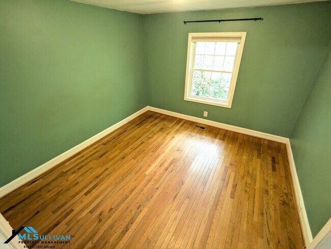 Photo - 531 Lakeshore Dr