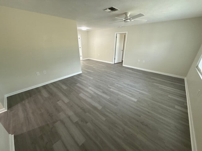 Photo - 227 S Lee St