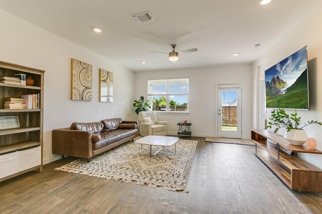 Photo - 14409 Cantarra Dr