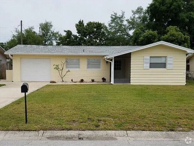 Building Photo - Block Remodeled Seminole Home