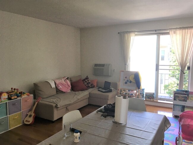 Photo - No Fee! Parking, Heat and Hot Water Included! Renovated, Sunny and Spacious!  Cat Friendly! Prime...