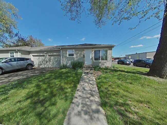 Duplex ~ Albany ~ Pet Friendly - Duplex ~ Albany ~ Pet Friendly Apartment Unit 2155 5th Ave SE