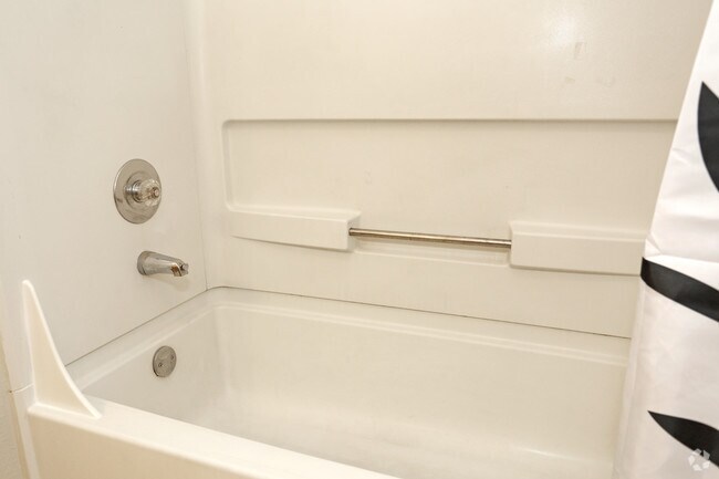2BR,2BA-950SQ