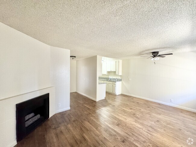 Building Photo - 15552 Nordhoff St Unit 106 Rental