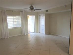 Photo - 924 SE 2nd St Unidad 34