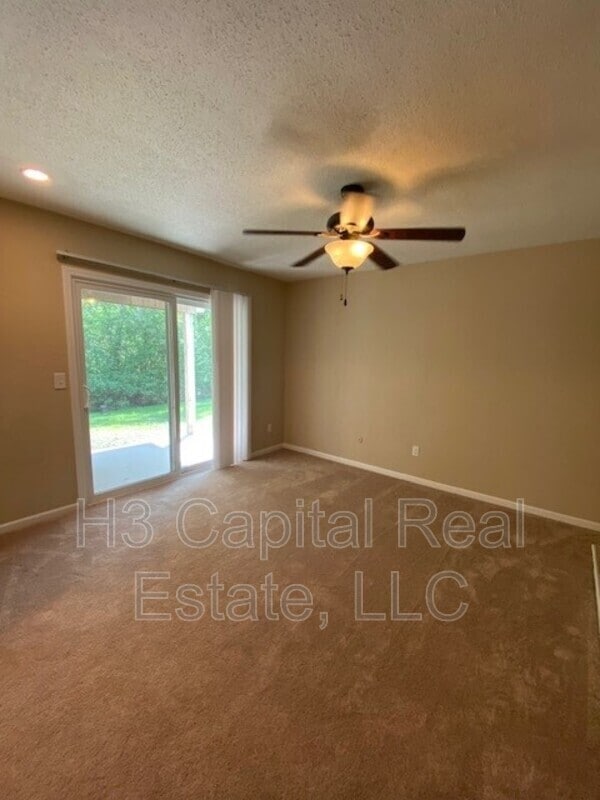 Photo - 112 Sunnyside St Unit B