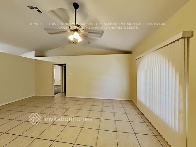 Photo - 103 E Division St