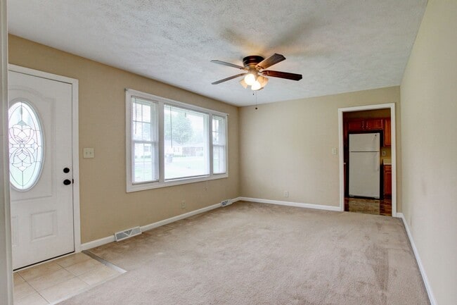 Photo - 18 Hillsboro Rd