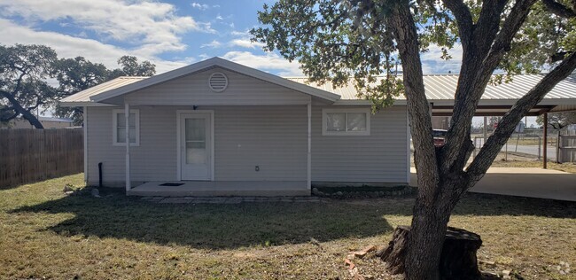 Building Photo - 408 San Antonio St Rental